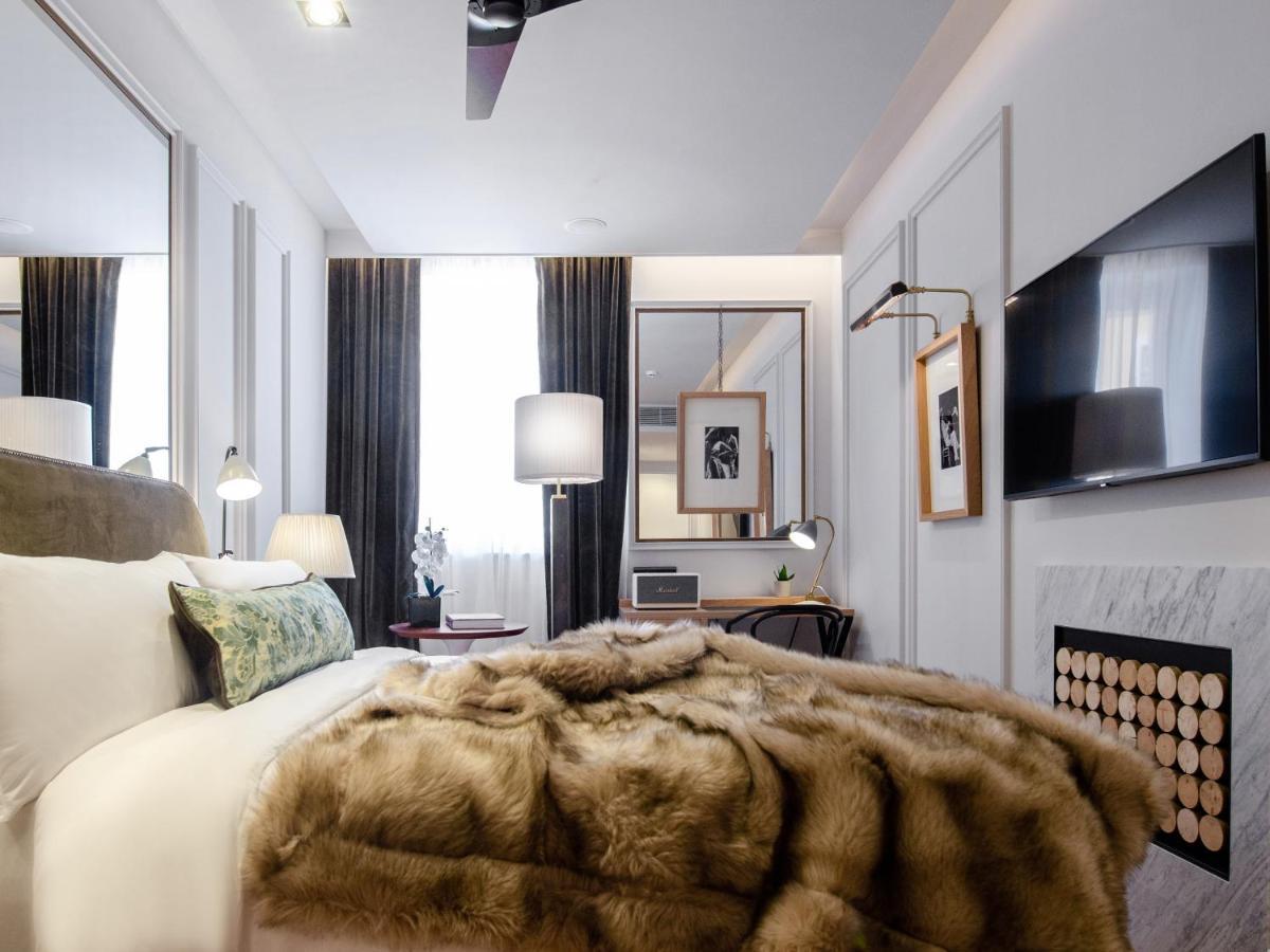Browns Avenue Hotel Lisboa Exterior foto A room at the hotel