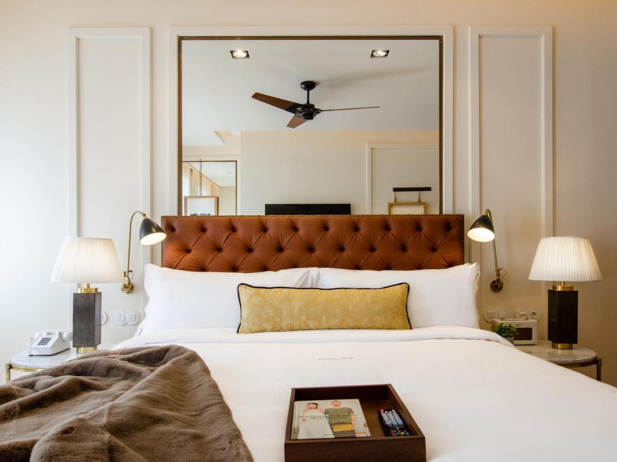 Browns Avenue Hotel Lisboa Exterior foto A bedroom at the hotel